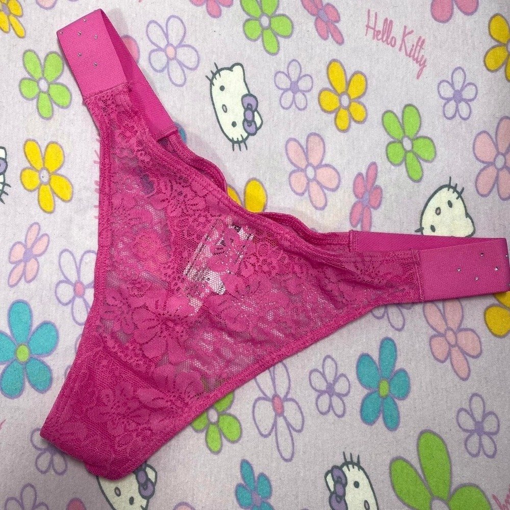 VS PINK HOT PINK LACE THONG EMBELLISHED RHINESTONES